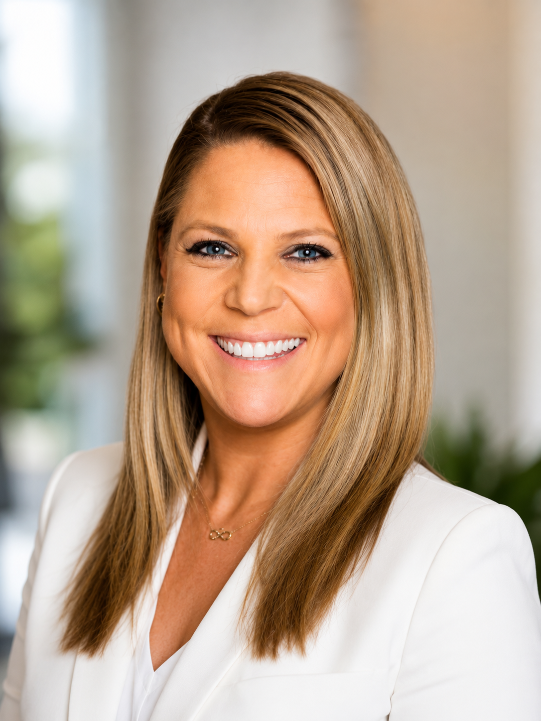 Stefanie Luttrell, LPC, LMHC, NCC, C-DBT, EMDR Trained